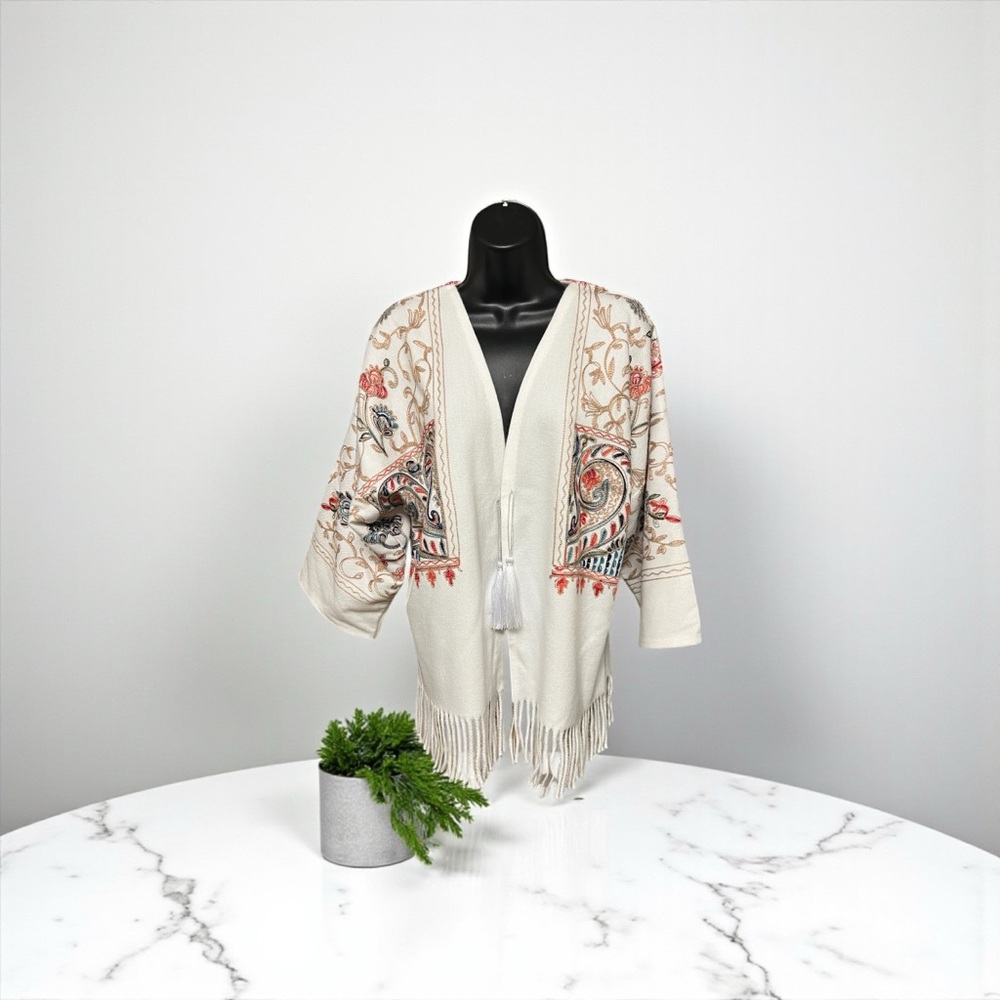 Bohemian Fringe Cardigan - Picture 4 of 5